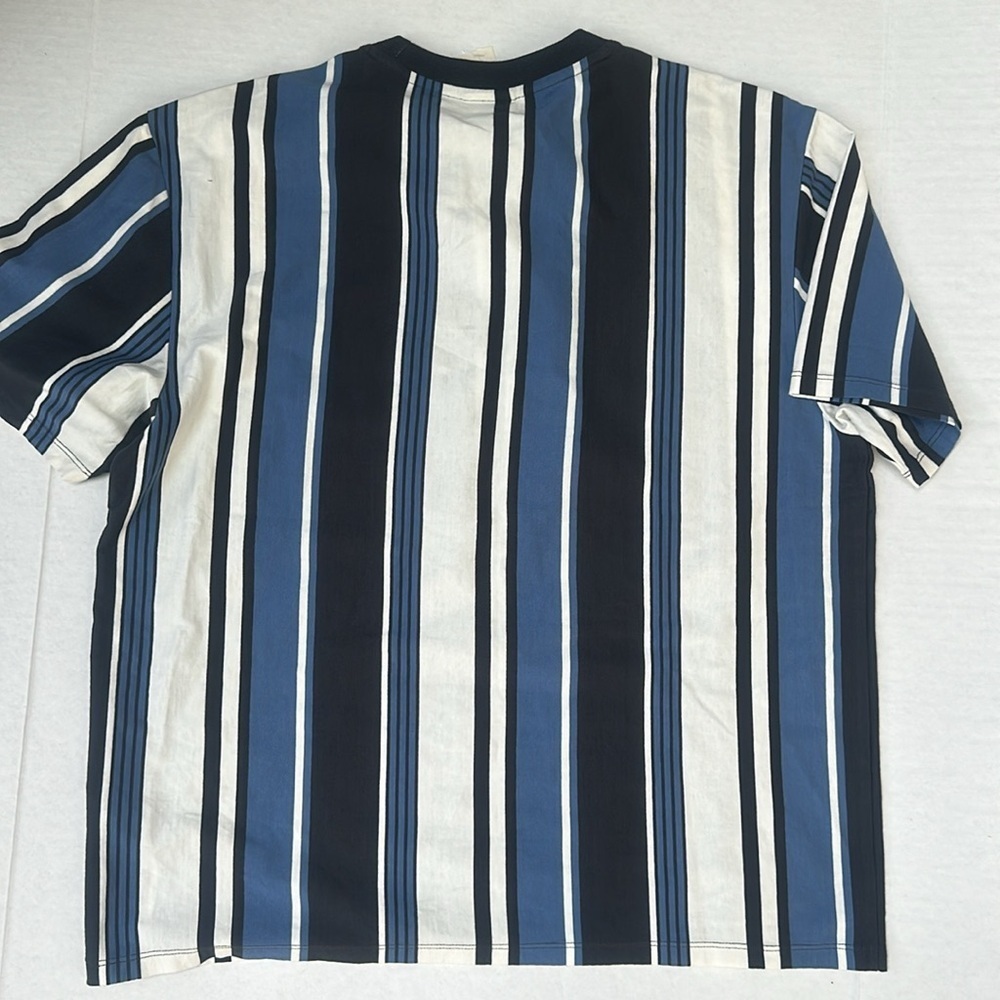 New Guess Short-Sleeve Original Brand Striped T-Shirt SZ M - Picture 7 of 7